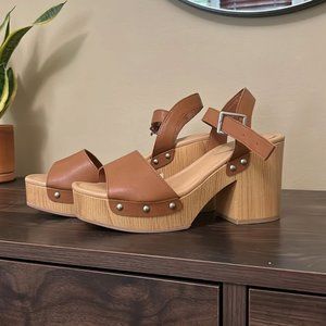 Women's April Platform Heels - Universal Thread™ Cognac 9 | OPEN TO OFFERS